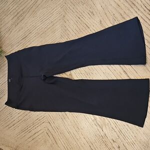 We Wander Quick Dry Black Flare Pants Size XS Girls 4/5